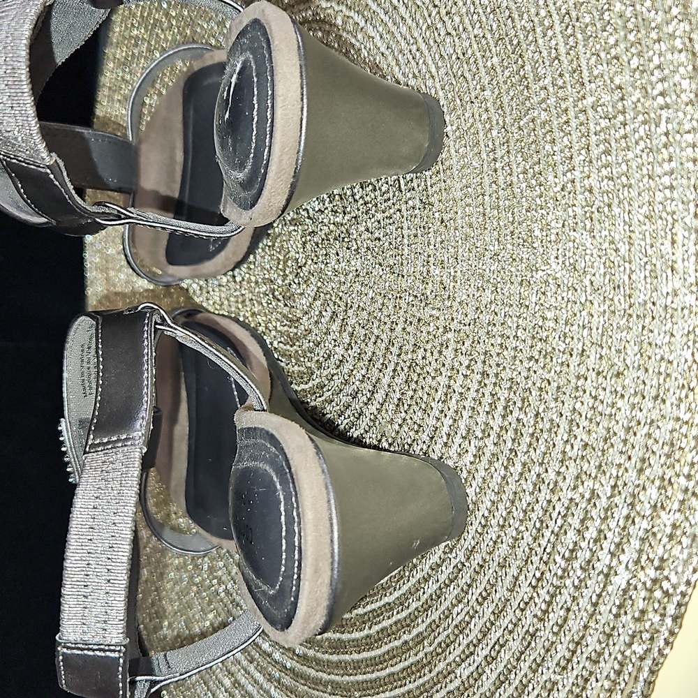 Comfort Plus By Predictions Rhinestone Wedge Swanky Sandal Size 6 - Picture 5 of 8